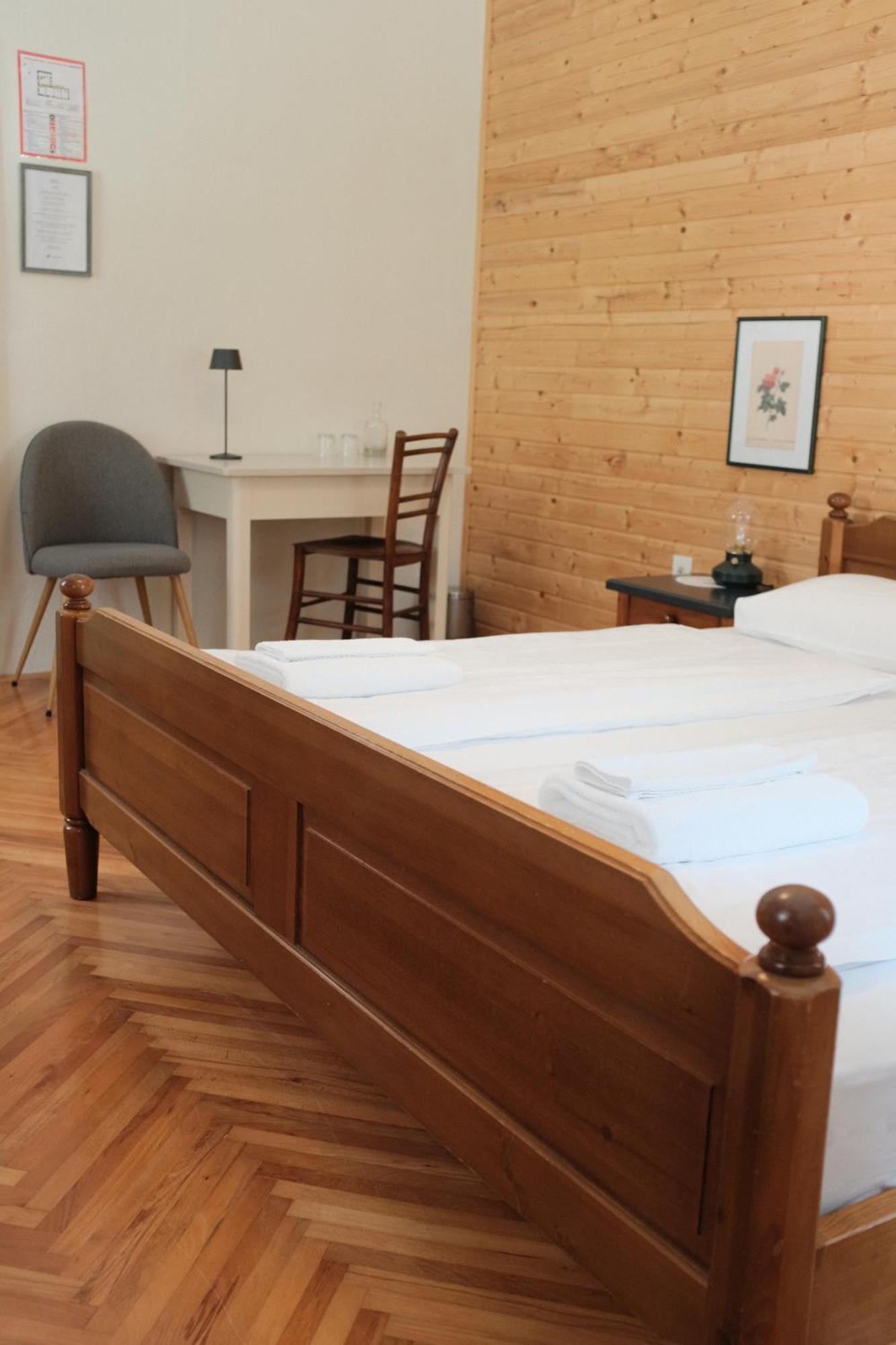 Gorska Roza Bed and Breakfast Log pod Mangartom Eksteriør billede